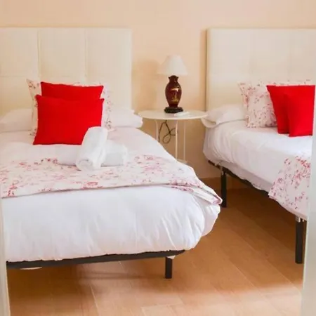 Piso Junto A La Catedral, 4-5 Personas Apartamento *