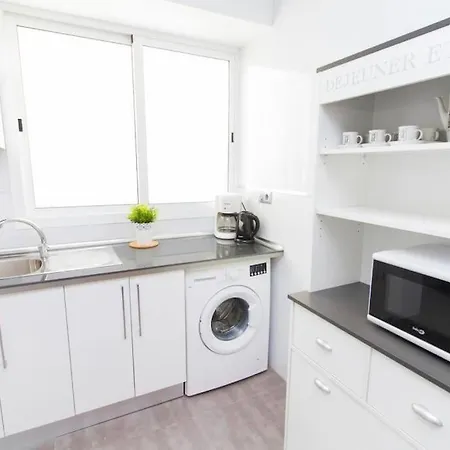 Apartamento Piso Junto A La Catedral, 4-5 Personas *